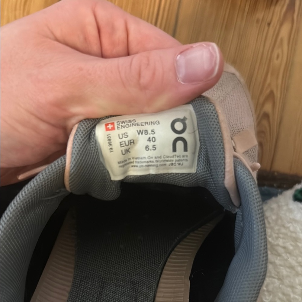 On Running Pink Sneakers with Gray Soles - Picture 8 of 12